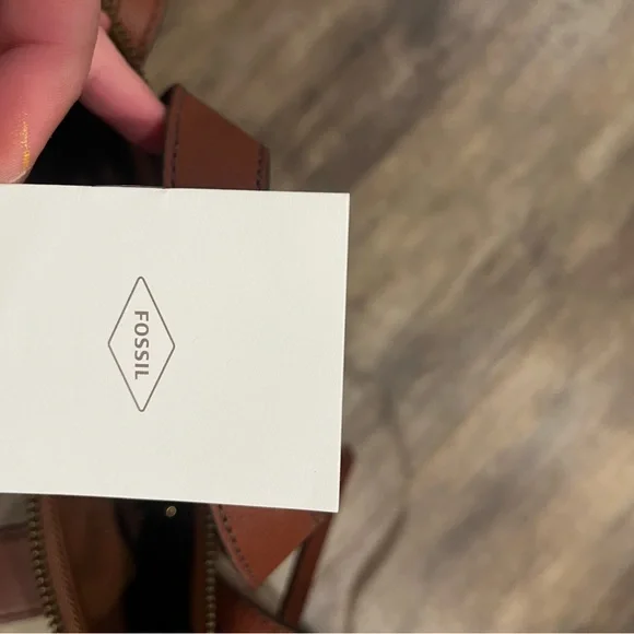 NWOT unisex Fossil Elegant Brown Leather Backpack - Picture 7 of 7